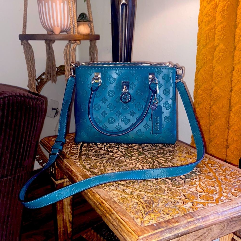 Guess purse like brand new
